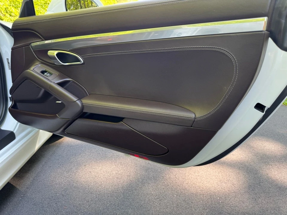 2013 Porsche 981 Boxster S - Image 25 of 31