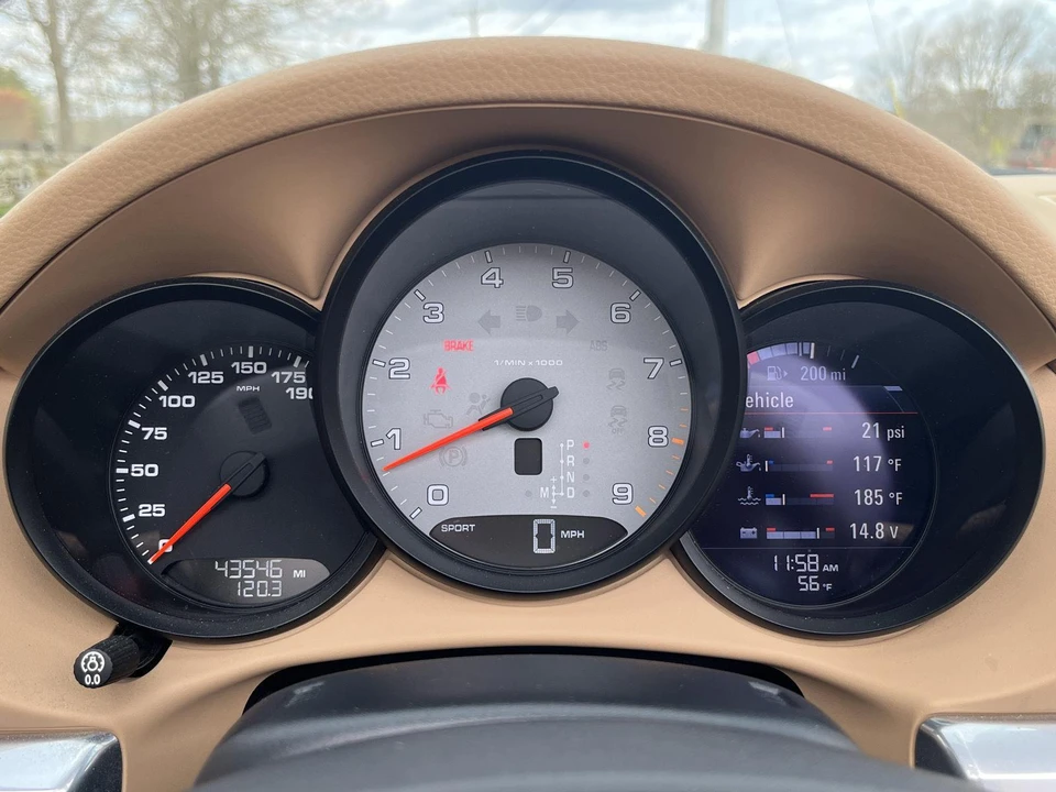 2013 Porsche 981 Boxster S - Image 12 of 31