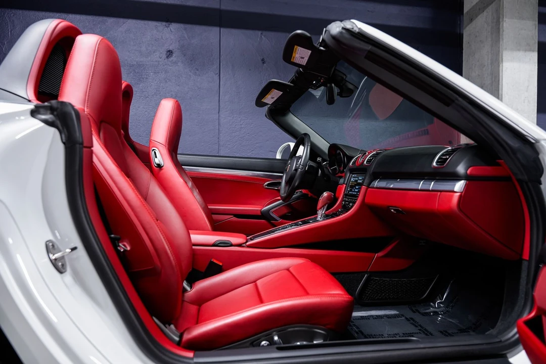 2013 Porsche 981 Boxster S - Image 25 of 31