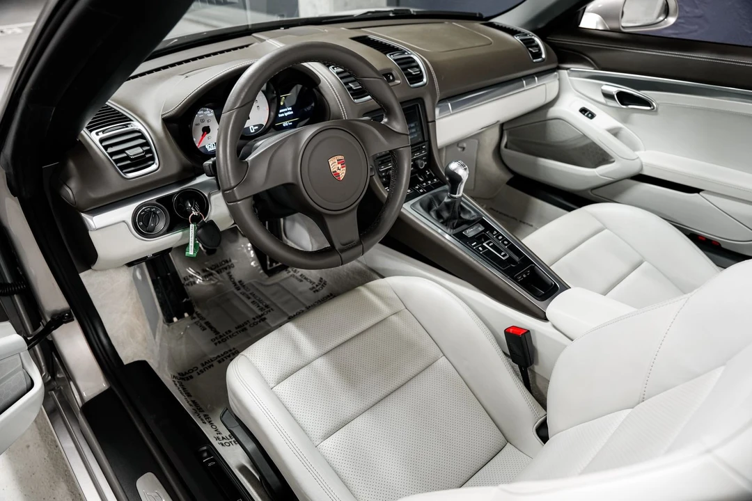 2013 Porsche 981 Boxster S - Image 9 of 31