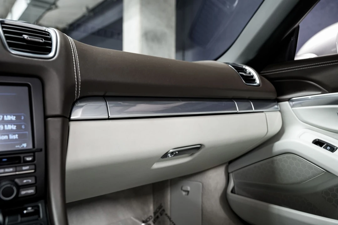 2013 Porsche 981 Boxster S - Image 16 of 31