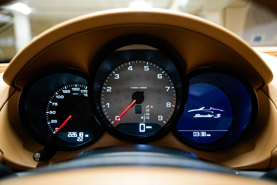 2013 Porsche 981 Boxster S - Image 11 of 31