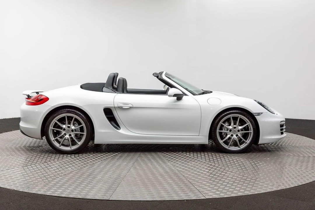 2013 Porsche 981 Boxster - Image 9 of 12