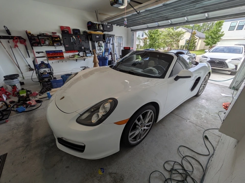 2013 Porsche 981 Boxster - Image 9 of 20