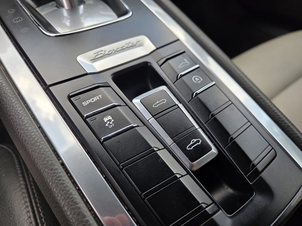 2013 Porsche 981 Boxster - Image 15 of 20