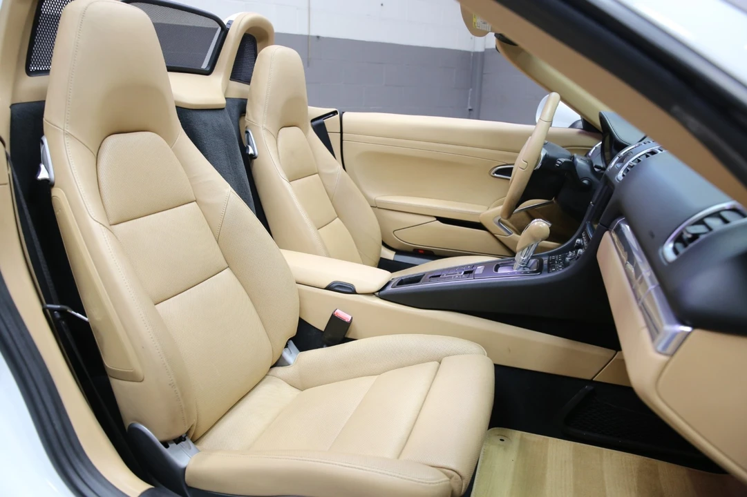 2013 Porsche 981 Boxster - Image 11 of 31
