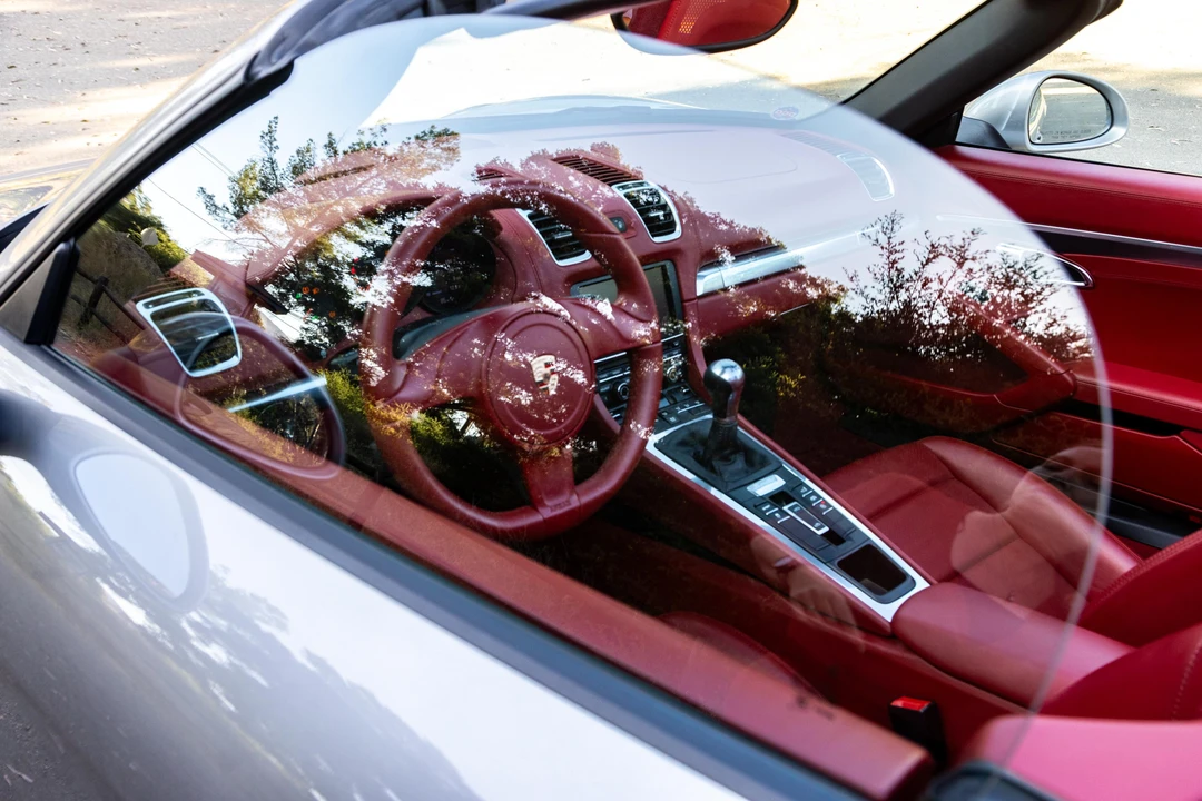 2013 Porsche 981 Boxster - Image 23 of 31