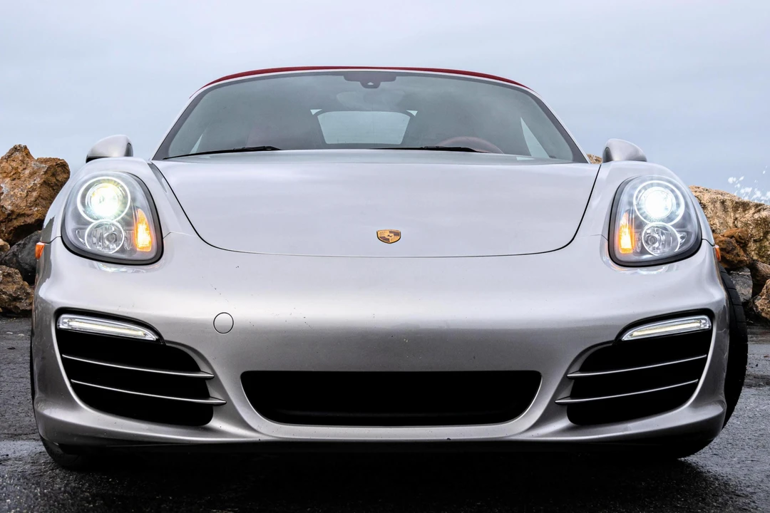 2013 Porsche 981 Boxster - Image 2 of 31