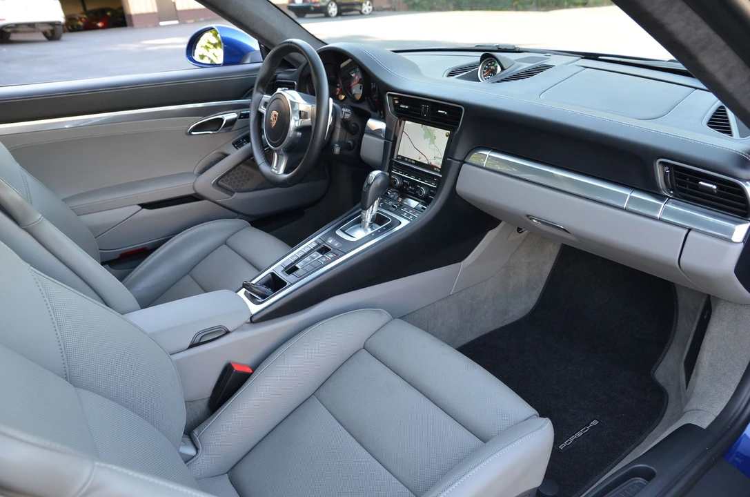 2013 Porsche 991 Carrera 4S - Image 7 of 13