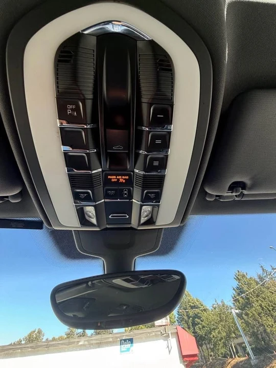 2013 Porsche 958 Cayenne - Image 5 of 20