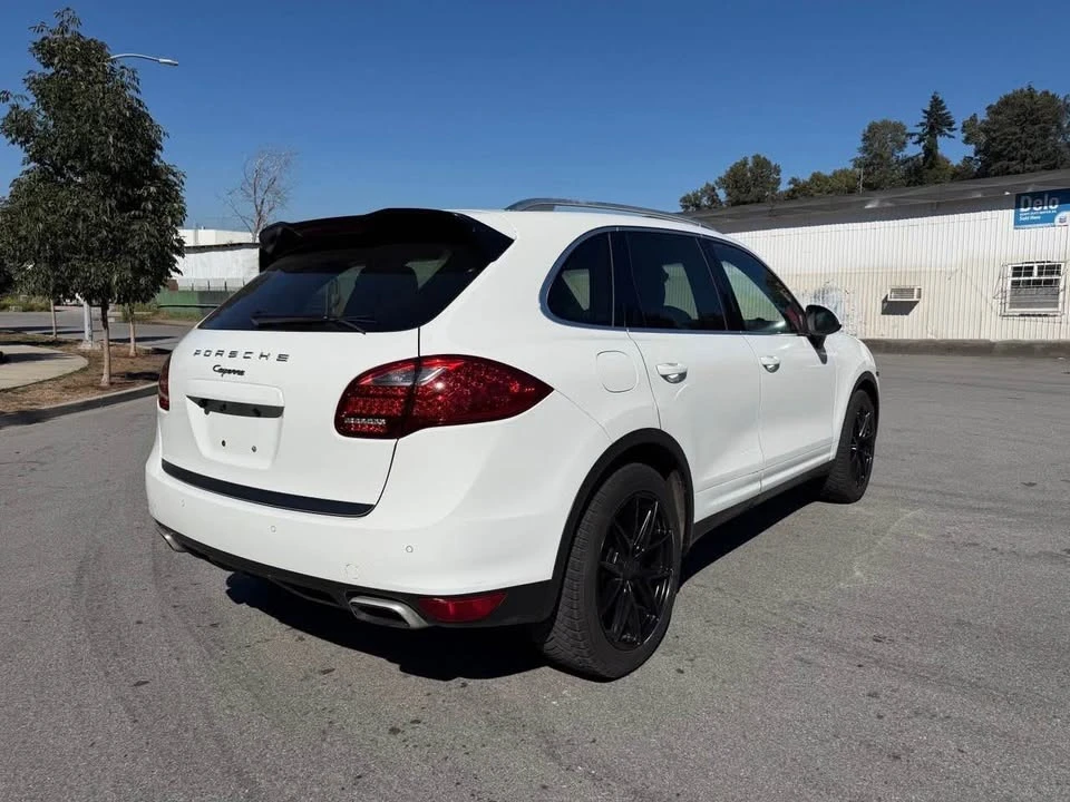 2013 Porsche 958 Cayenne - Image 16 of 20