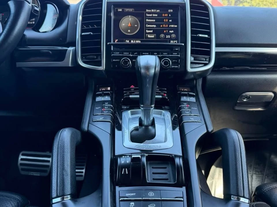 2013 Porsche 958 Cayenne - Image 10 of 20