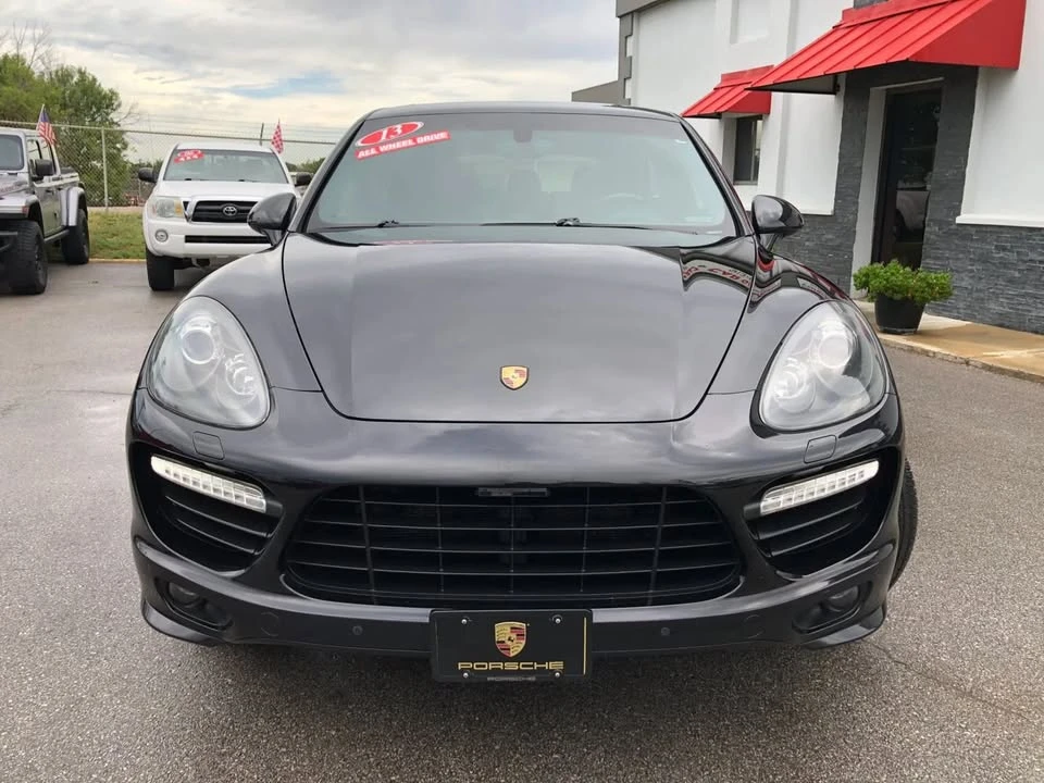 2013 Porsche 958 Cayenne GTS - Image 2 of 17