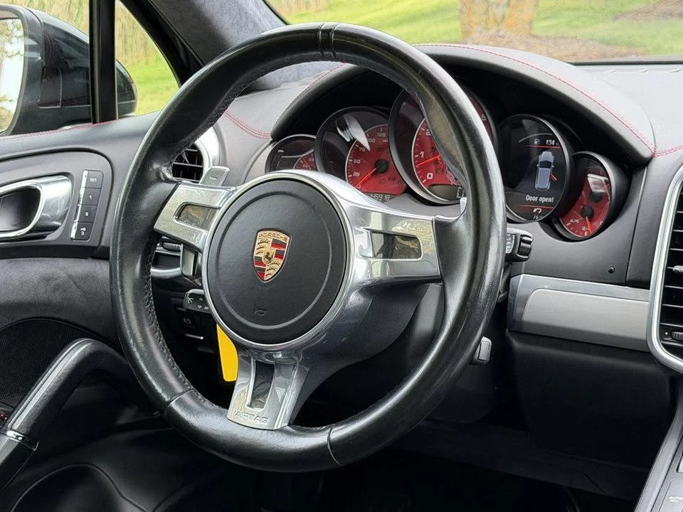 2013 Porsche 958 Cayenne GTS - Image 11 of 20