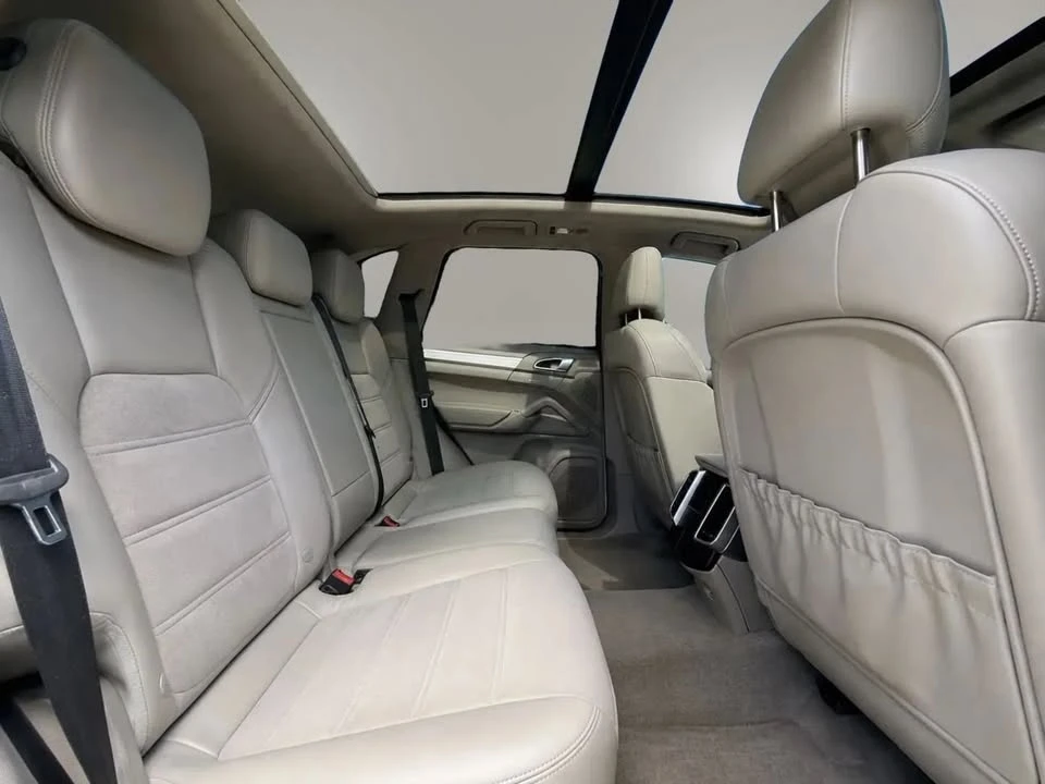 2013 Porsche 958 Cayenne GTS - Image 18 of 19