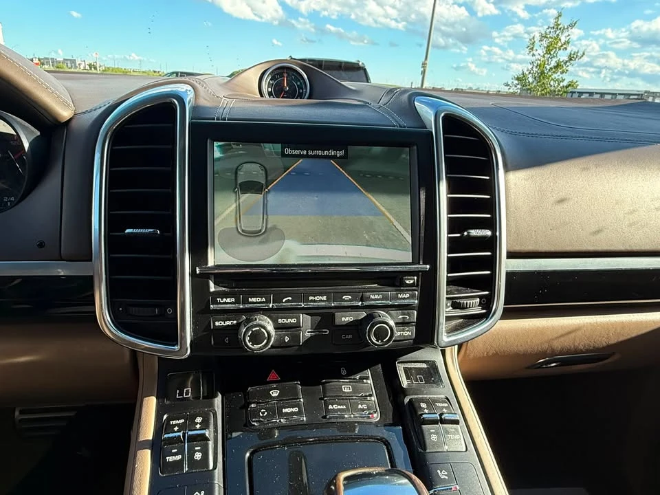 2013 Porsche 958 Cayenne - Image 8 of 20