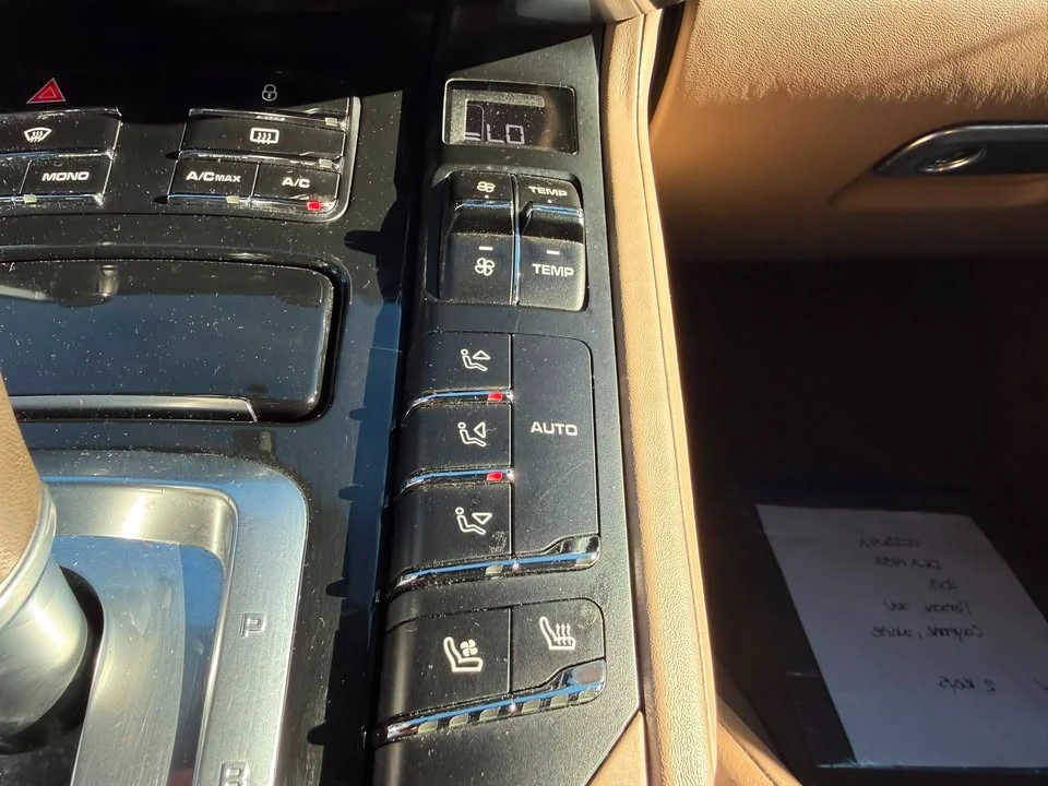 2013 Porsche 958 Cayenne - Image 6 of 20