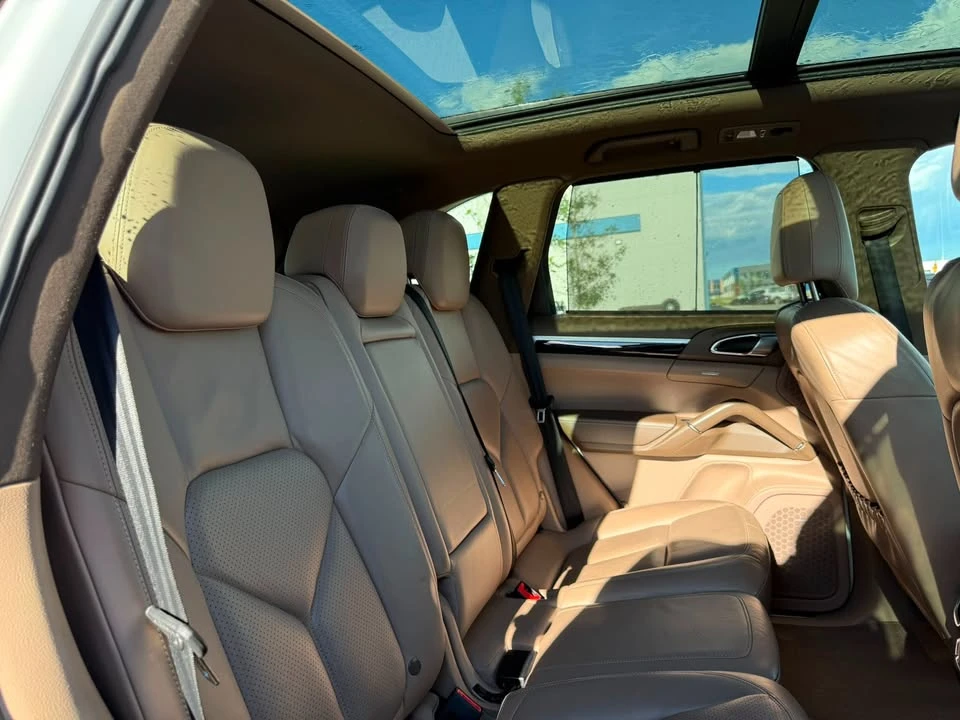 2013 Porsche 958 Cayenne S - Image 10 of 20