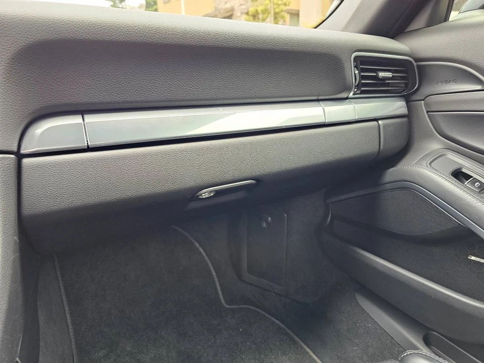 2013 Porsche 991 Carrera 4S - Image 6 of 7