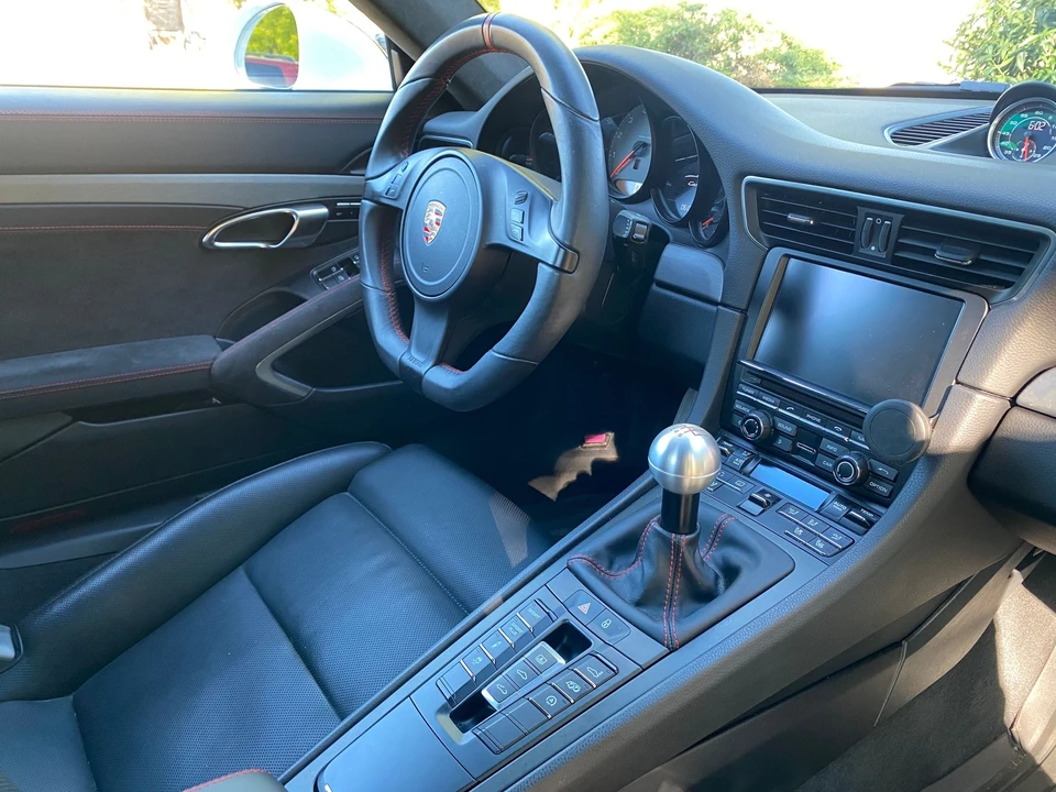 2013 Porsche 991 Carrera S - Image 17 of 19