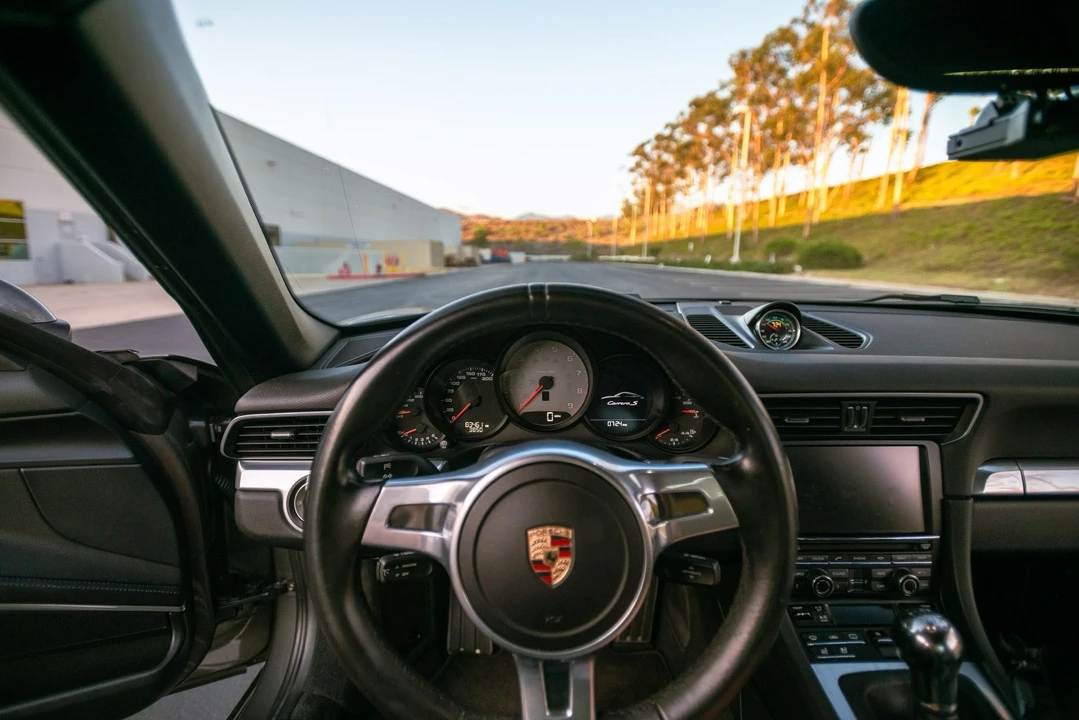 2013 Porsche 991 Carrera S - Image 12 of 31