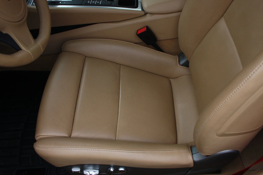 2013 Porsche 991 Carrera - Image 6 of 7