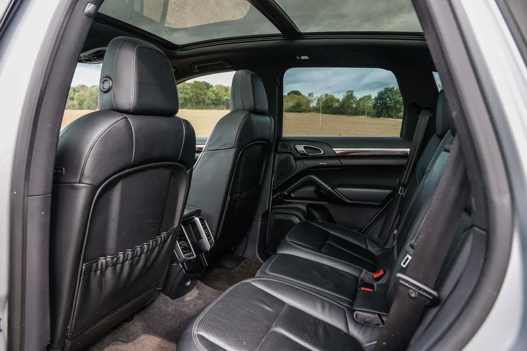 2013 Porsche 958 Cayenne - Image 24 of 30