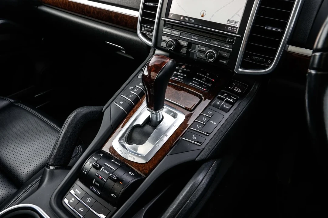 2013 Porsche 958 Cayenne - Image 29 of 30
