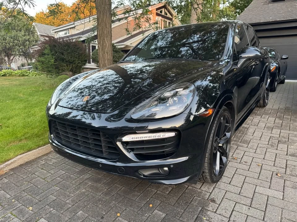 2013 Porsche 958 Cayenne - Image 2 of 8