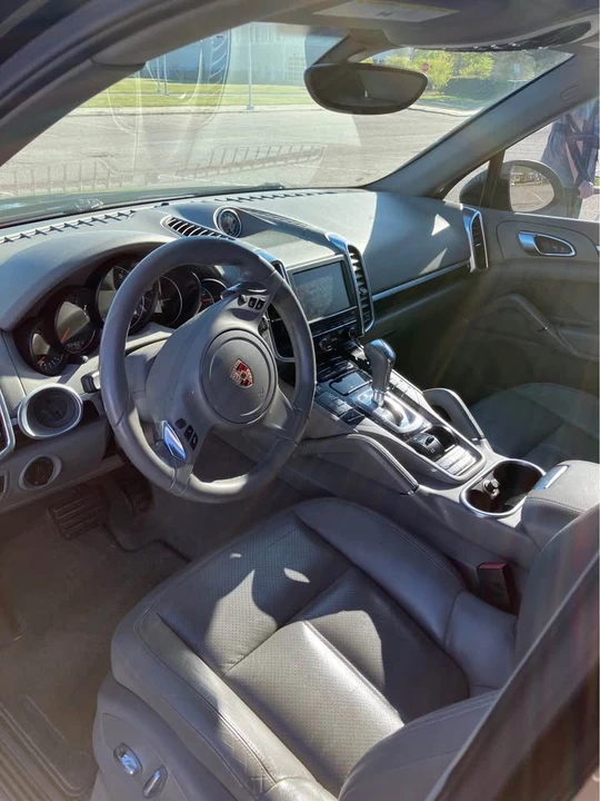 2013 Porsche 958 Cayenne - Image 6 of 9