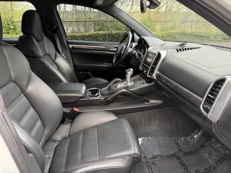 2013 Porsche 958 Cayenne - Image 15 of 20
