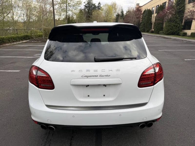 2013 Porsche 958 Cayenne - Image 6 of 20