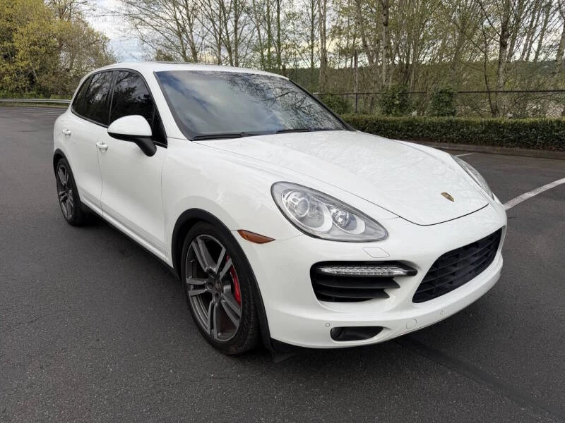 2013 Porsche 958 Cayenne - Image 3 of 20