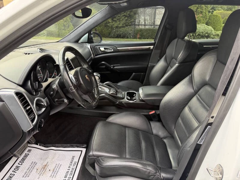 2013 Porsche 958 Cayenne - Image 11 of 20