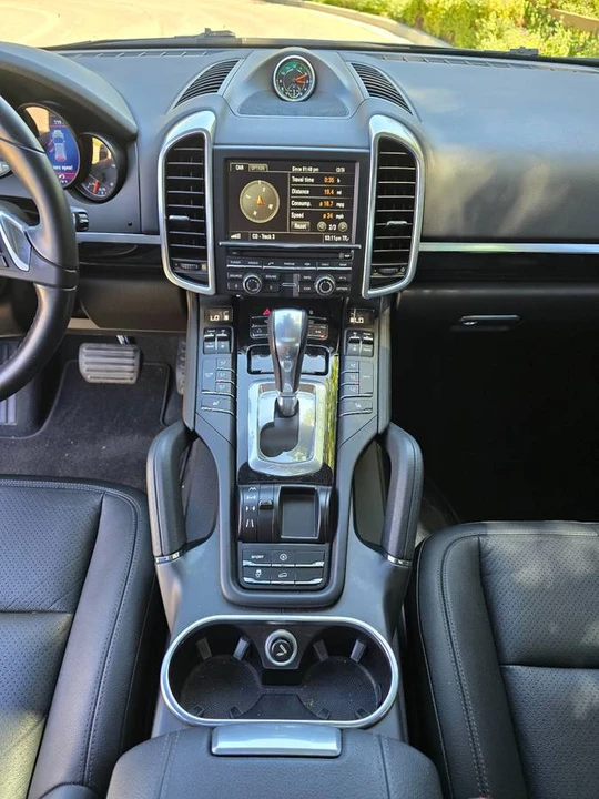 2013 Porsche 958 Cayenne - Image 12 of 24