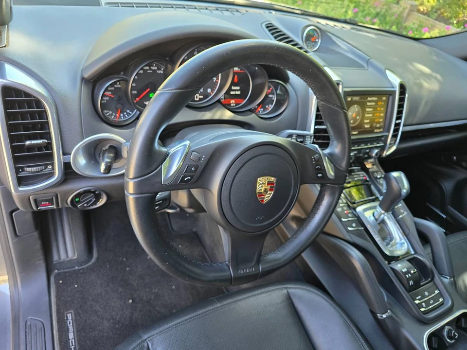 2013 Porsche 958 Cayenne - Image 16 of 24