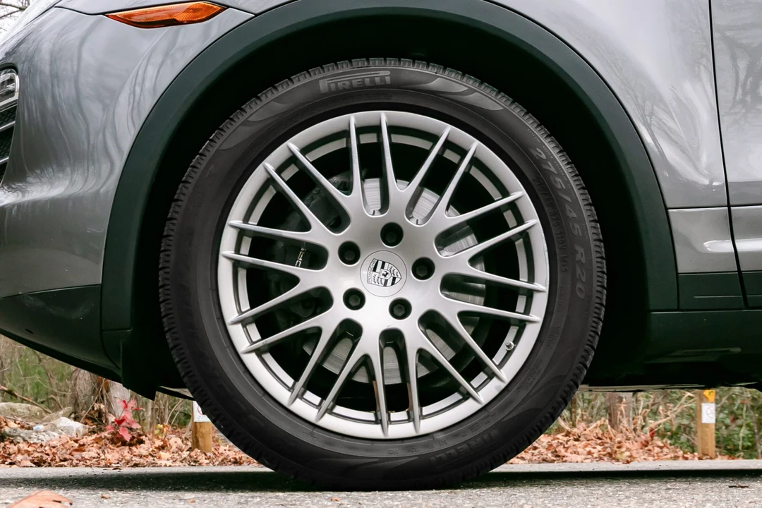 2013 Porsche 958 Cayenne - Image 25 of 31