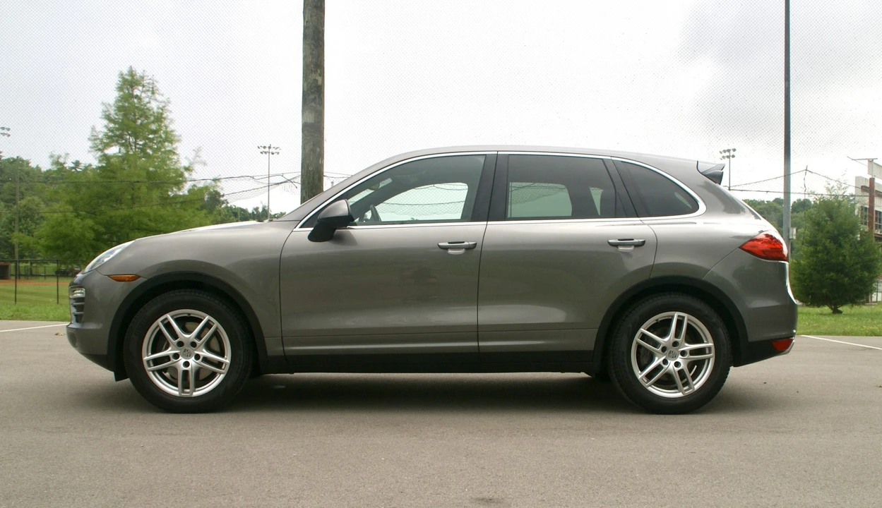 2013 Porsche 958 Cayenne - Image 30 of 31