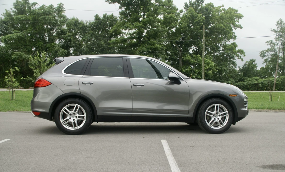2013 Porsche 958 Cayenne - Image 17 of 31
