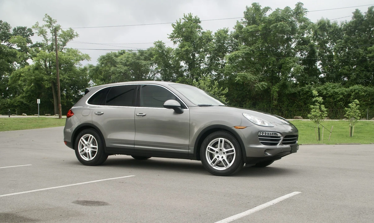 2013 Porsche 958 Cayenne - Image 16 of 31