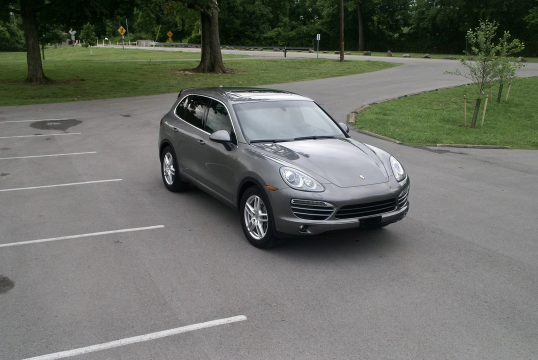 2013 Porsche 958 Cayenne - Image 10 of 31