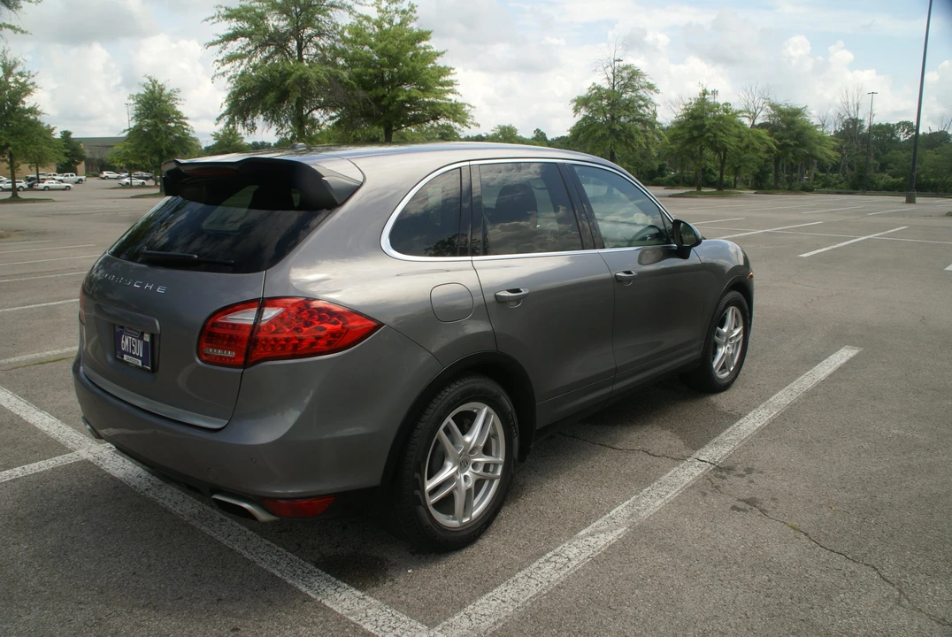 2013 Porsche 958 Cayenne - Image 21 of 31