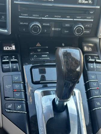 2013 Porsche 958 Cayenne - Image 12 of 21
