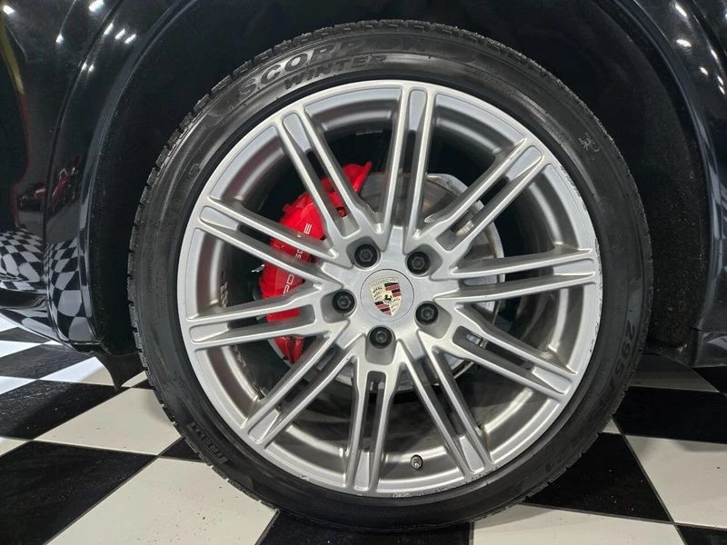 2013 Porsche 958 Cayenne GTS - Image 5 of 12