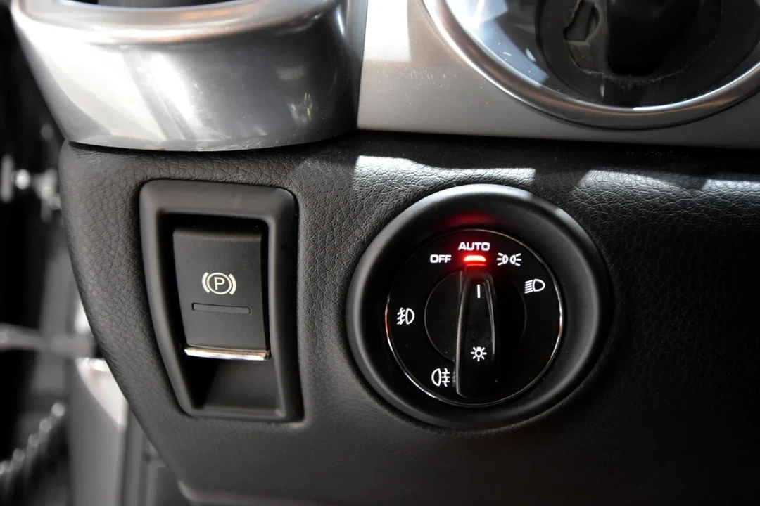2013 Porsche 958 Cayenne GTS - Image 16 of 21
