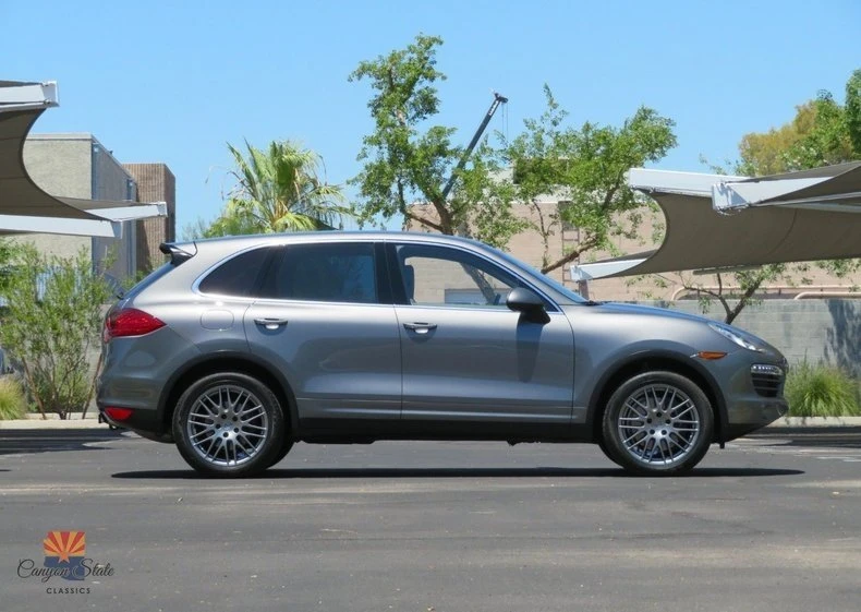 2013 Porsche 958 Cayenne - Image 2 of 20