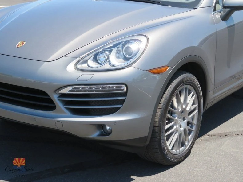2013 Porsche 958 Cayenne - Image 14 of 20