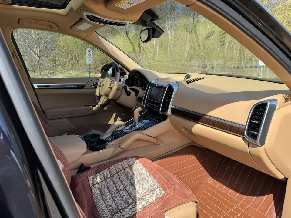 2013 Porsche 958 Cayenne S - Image 5 of 20