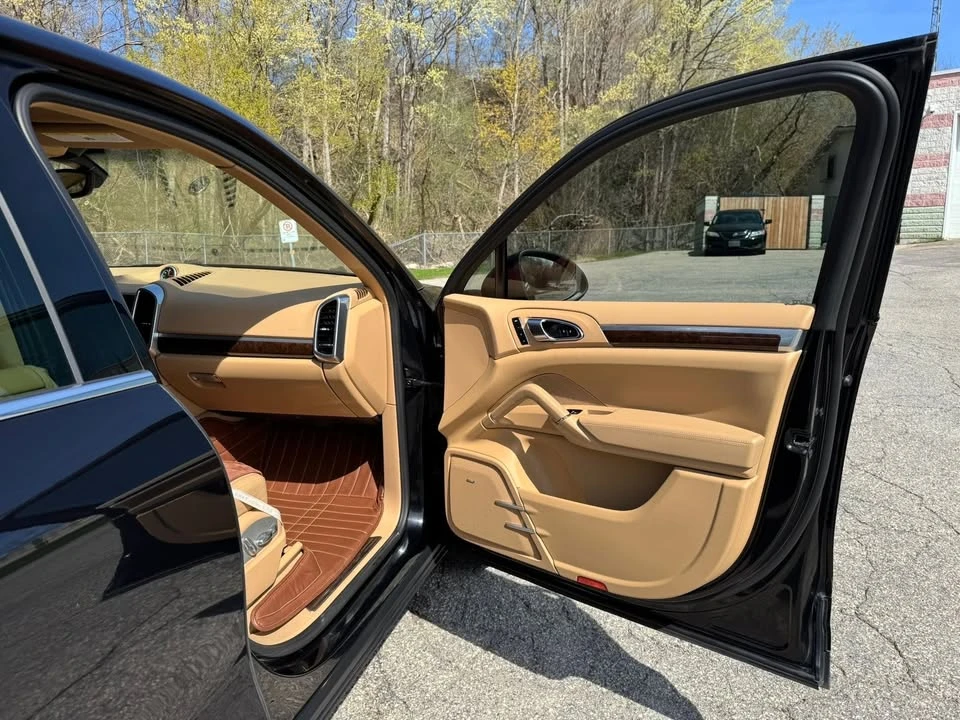 2013 Porsche 958 Cayenne S - Image 20 of 20