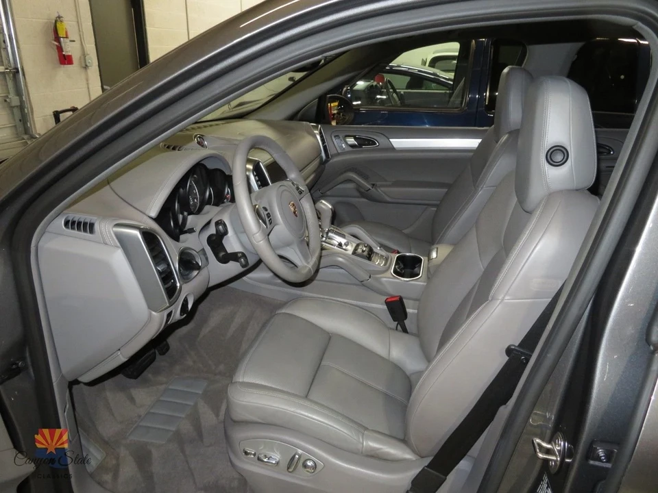2013 Porsche 958 Cayenne - Image 3 of 31